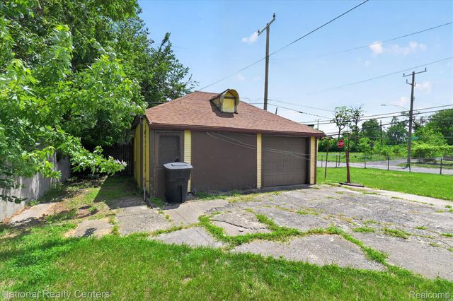 13814 Newbern Street, Detroit, MI 48212