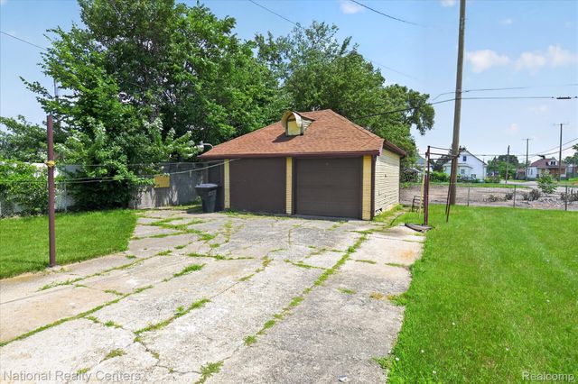 13814 Newbern Street, Detroit, MI 48212