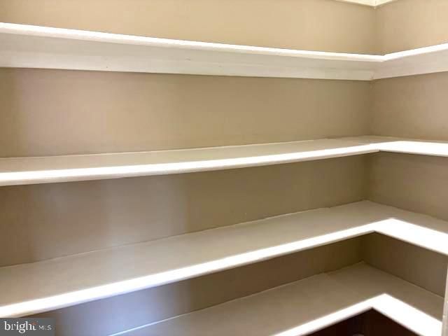 1018 WILLOWLEAF WAY, Rockville, MD 20854