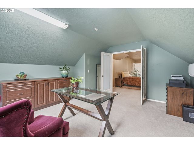 20225 S CENTRAL POINT Rd, Oregon City, OR 97045