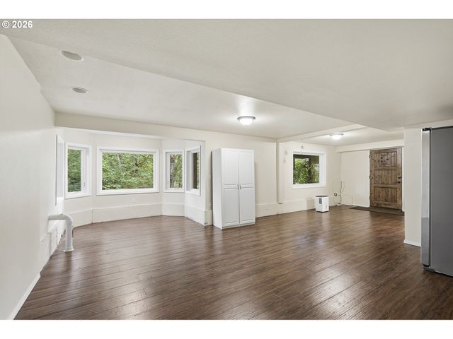 20225 S CENTRAL POINT Rd, Oregon City, OR 97045
