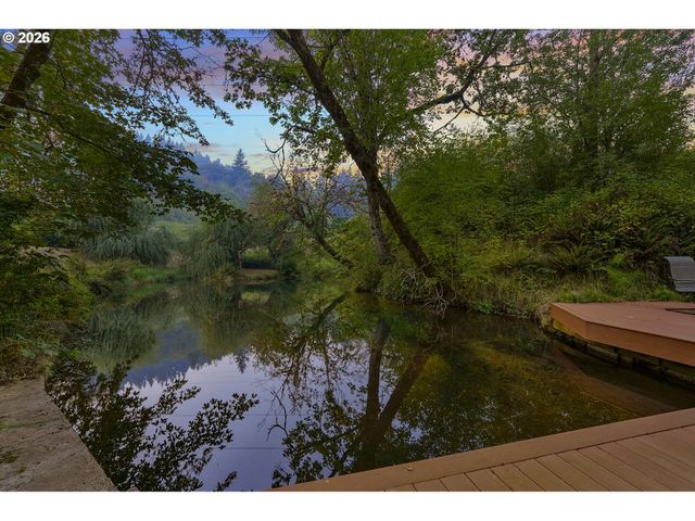 20225 S CENTRAL POINT Rd, Oregon City, OR 97045