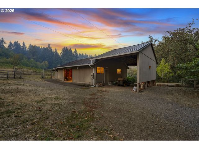 20225 S CENTRAL POINT Rd, Oregon City, OR 97045