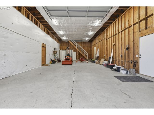 20225 S CENTRAL POINT Rd, Oregon City, OR 97045