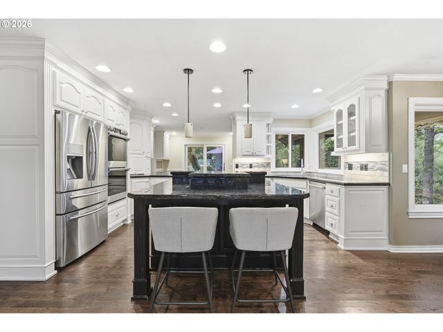 20225 S CENTRAL POINT Rd, Oregon City, OR 97045