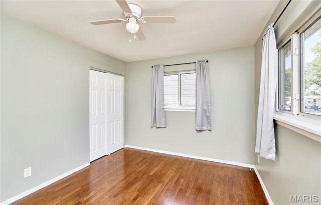 18 White Drive, St Louis, MO 63135