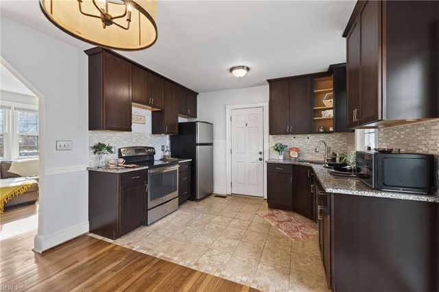 150 Bayview W BLVD, Norfolk, VA 23503