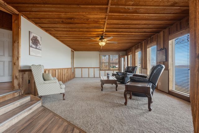 24581 S 613 Road, Grove, OK 74344