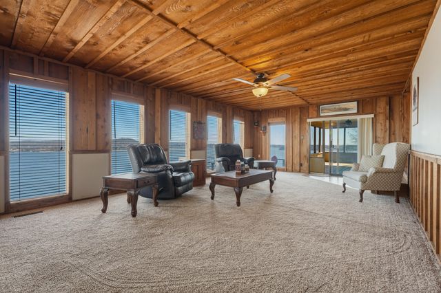 24581 S 613 Road, Grove, OK 74344