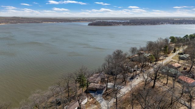 24581 S 613 Road, Grove, OK 74344