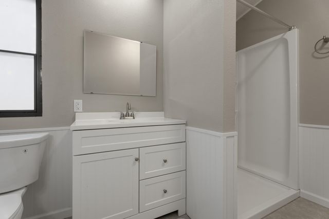 24581 S 613 Road, Grove, OK 74344