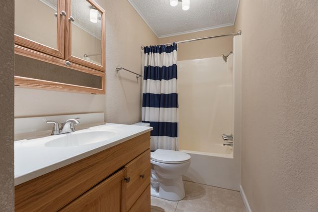 24581 S 613 Road, Grove, OK 74344