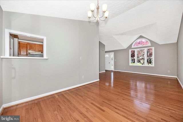 221 DIAMOND DR, Walkersville, MD 21793