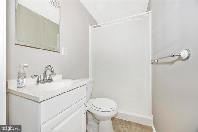 221 DIAMOND DR, Walkersville, MD 21793