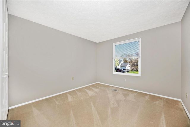 221 DIAMOND DR, Walkersville, MD 21793