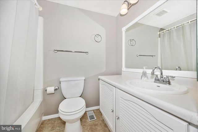 221 DIAMOND DR, Walkersville, MD 21793