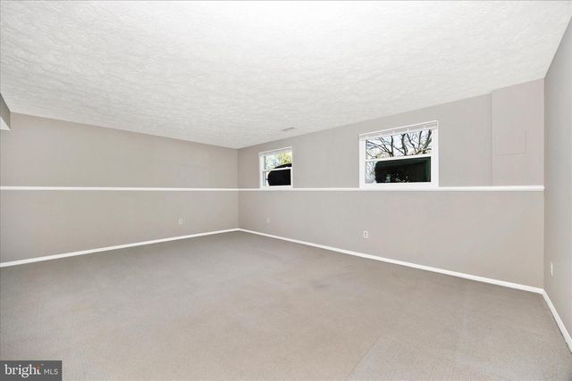 221 DIAMOND DR, Walkersville, MD 21793