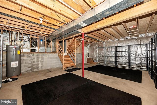 221 DIAMOND DR, Walkersville, MD 21793