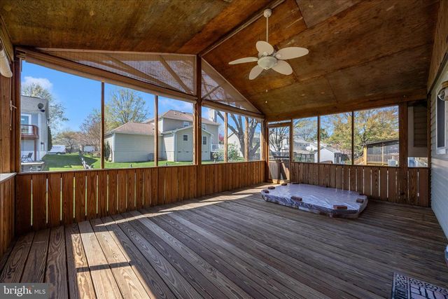 221 DIAMOND DR, Walkersville, MD 21793