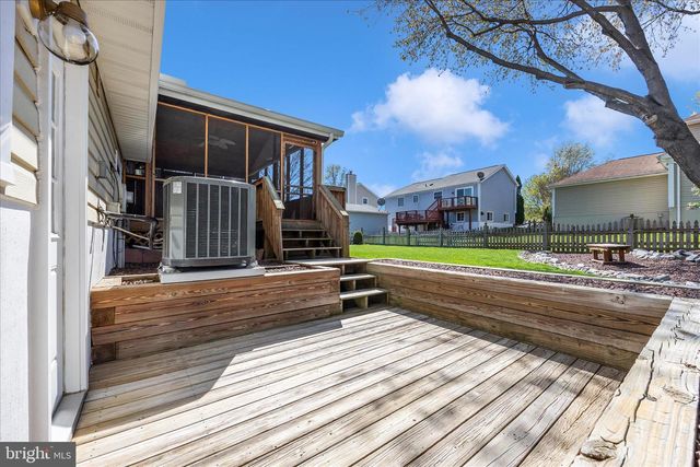 221 DIAMOND DR, Walkersville, MD 21793
