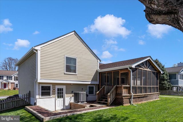 221 DIAMOND DR, Walkersville, MD 21793