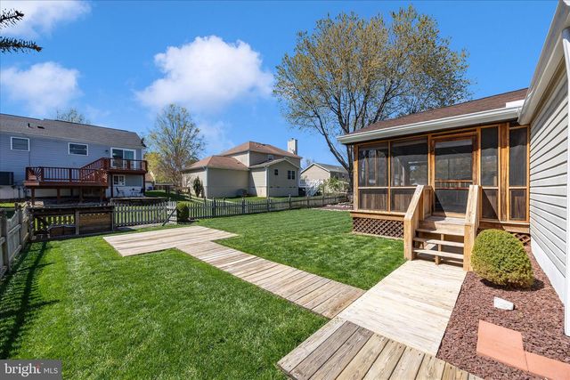 221 DIAMOND DR, Walkersville, MD 21793