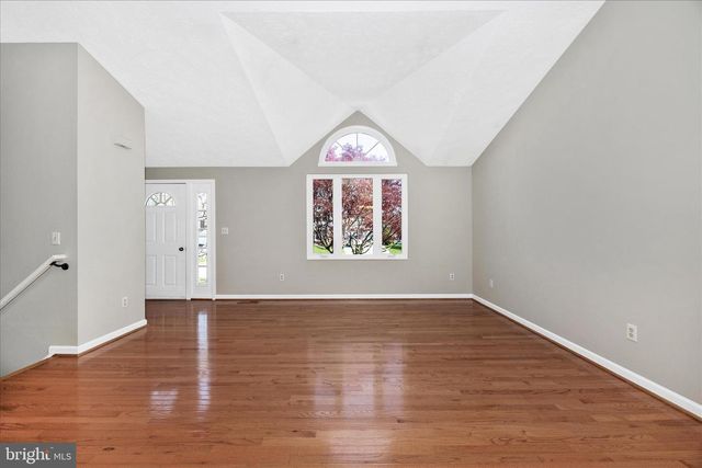 221 DIAMOND DR, Walkersville, MD 21793