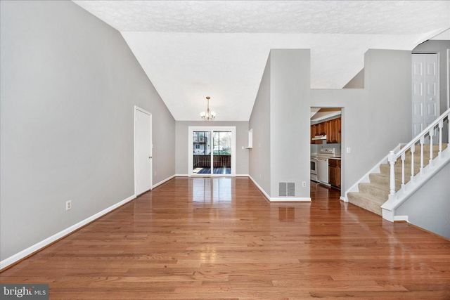 221 DIAMOND DR, Walkersville, MD 21793