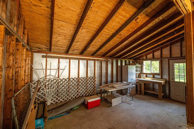 529 Rewold Drive, Rochester, MI 48307