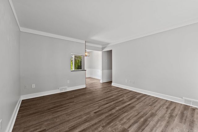 529 Rewold Drive, Rochester, MI 48307