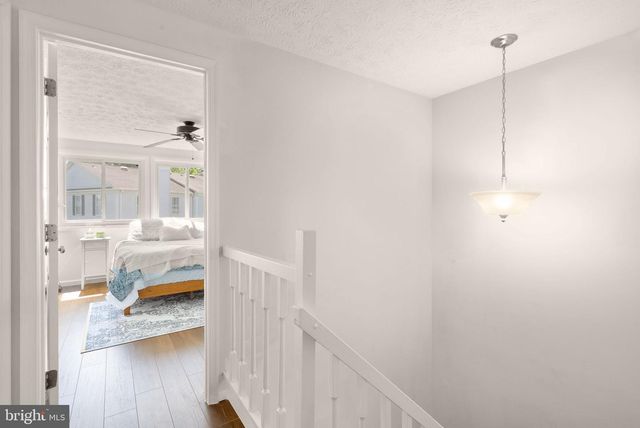 13321 HOUND RUN DR, Fairfax, VA 22033