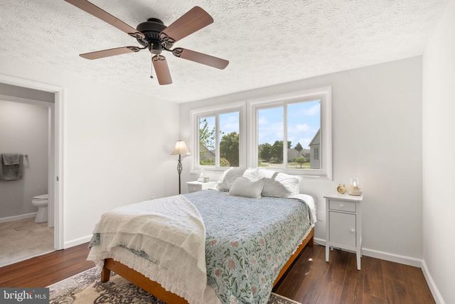 13321 HOUND RUN DR, Fairfax, VA 22033