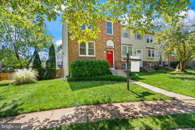 13321 HOUND RUN DR, Fairfax, VA 22033