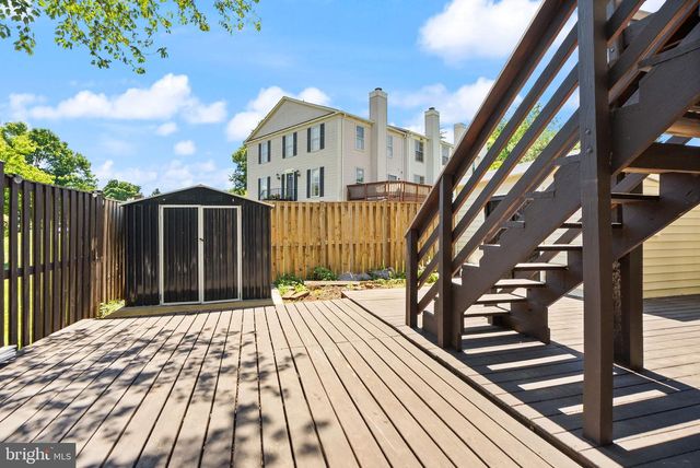 13321 HOUND RUN DR, Fairfax, VA 22033