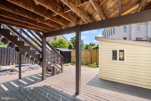 13321 HOUND RUN DR, Fairfax, VA 22033