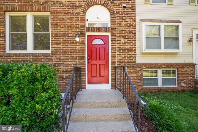 13321 HOUND RUN DR, Fairfax, VA 22033