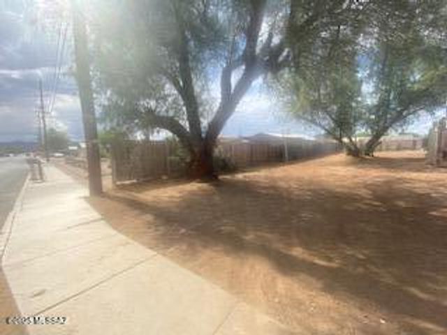 114 W Kelso Street, Tucson, AZ 85705
