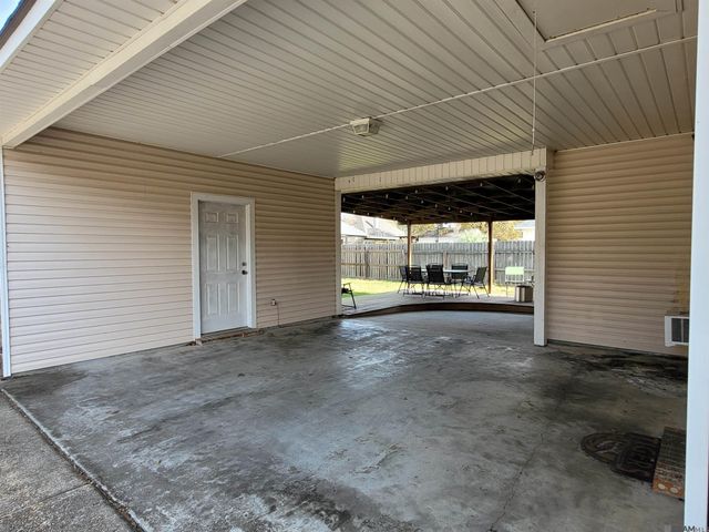 14329 Madison Oaks Blvd, Walker, LA 70785