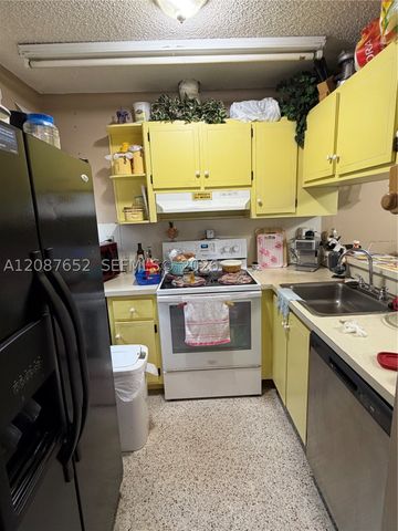3405 SW 24th St, Miami, FL 33145