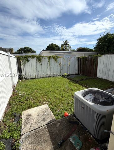 3405 SW 24th St, Miami, FL 33145