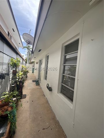 3405 SW 24th St, Miami, FL 33145
