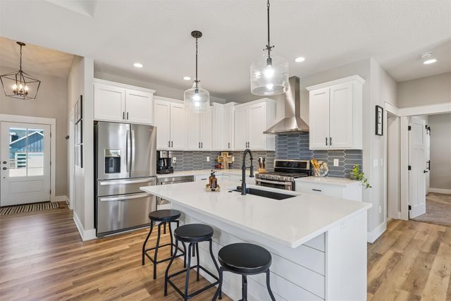 2835 Crescent Ridge Drive, Waukee, IA 50263