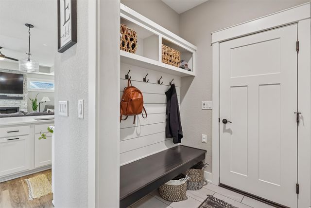 2835 Crescent Ridge Drive, Waukee, IA 50263