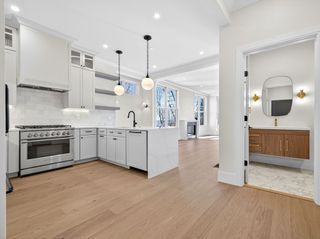 427 E 6th St 1, Boston, MA 02127