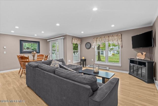 917A Liverpool Circle, Manchester, NJ 08759