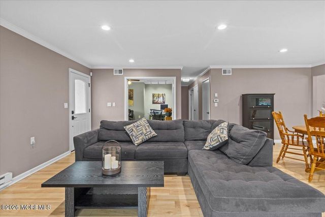 917A Liverpool Circle, Manchester, NJ 08759