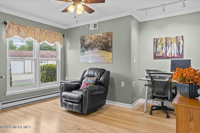 917A Liverpool Circle, Manchester, NJ 08759