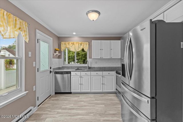 917A Liverpool Circle, Manchester, NJ 08759