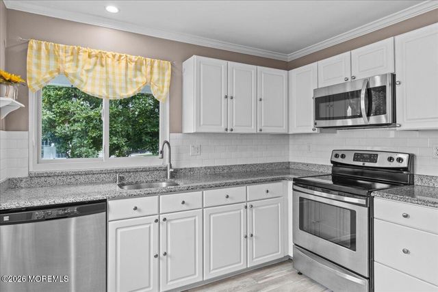 917A Liverpool Circle, Manchester, NJ 08759