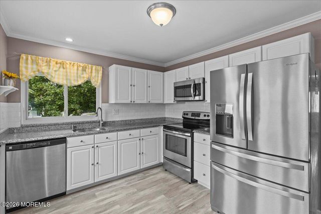 917A Liverpool Circle, Manchester, NJ 08759